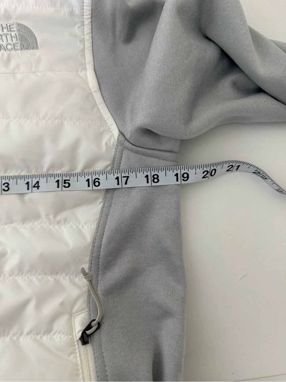 The North Face Mashup Insulated Jacket White Gray Full Zip Puffer Medium Women’s
